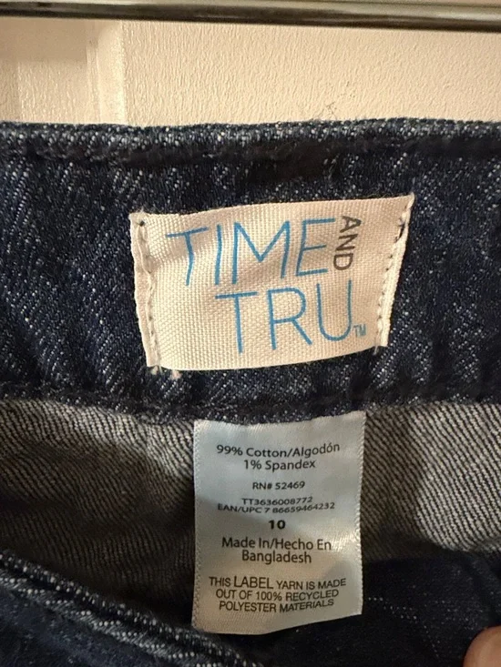 NWT Time and Tru High-Rise Straight Jeans with Carpenter Details Size 10 - Picture 5 of 8